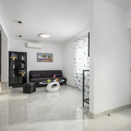 Alba Holiday home Babici